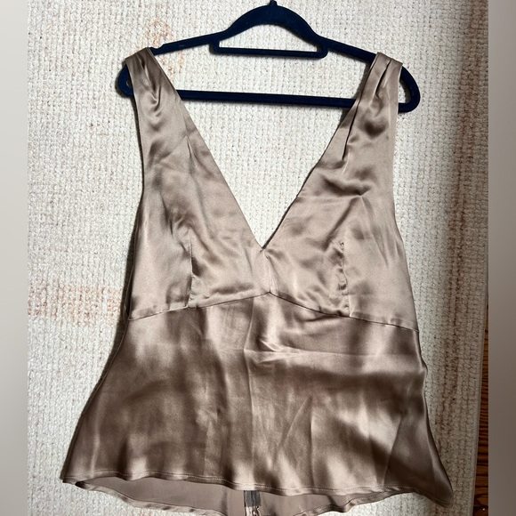 Beare Park Silk Slip Top - Picture 3 of 4